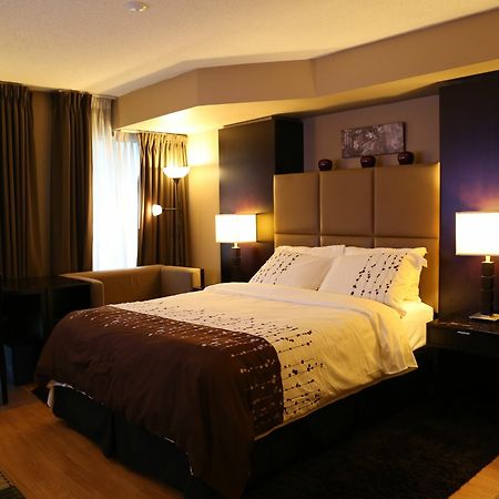 Visitor Accommodation トロント エクステリア 写真